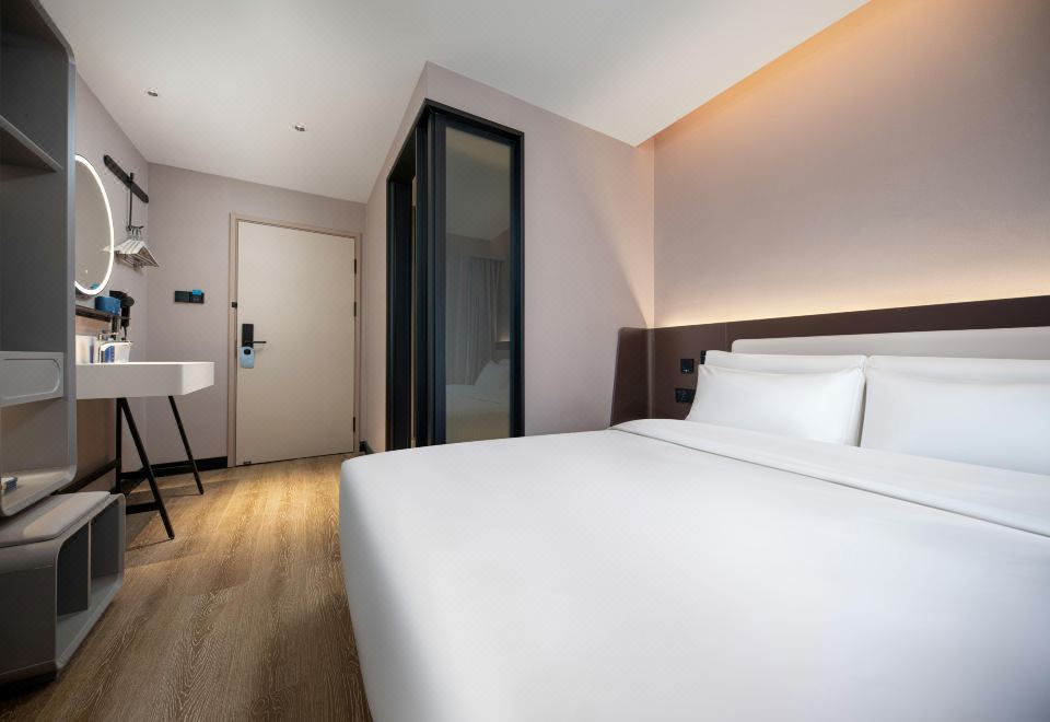  Hotel Overview