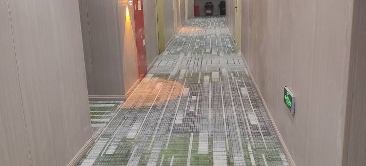 易佰良品酒店(上海瑞金医院嘉定新城地铁站店)图片