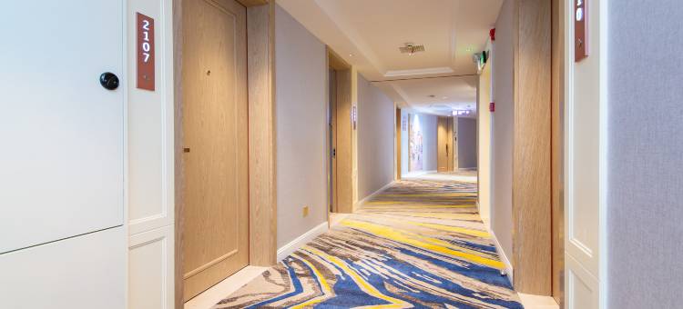 维也纳酒店(鄂州滨江吾悦广场店)图片