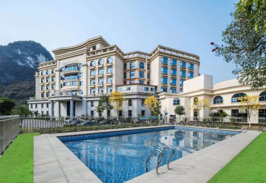 Yijing Guanlan HotelHotel Overview