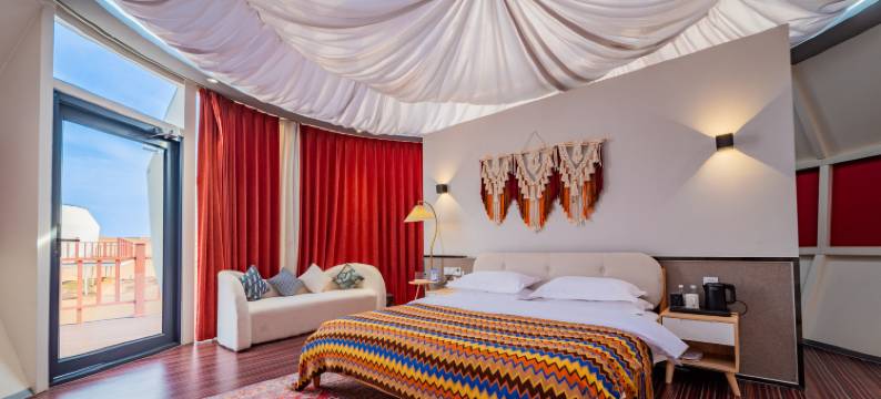 中卫腾格里星旅沙漠酒店图片