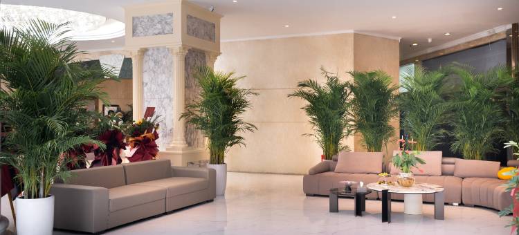 艺龙海雅酒店(许昌胖东来时代广场曹魏古城店)图片