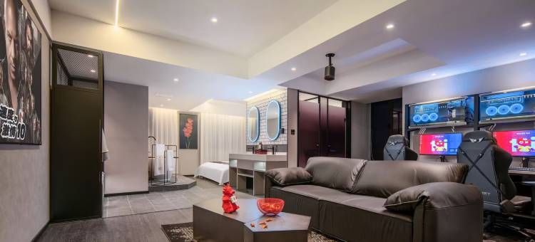 轻BOX电竞酒店(松雅湖吾悦广场店)图片