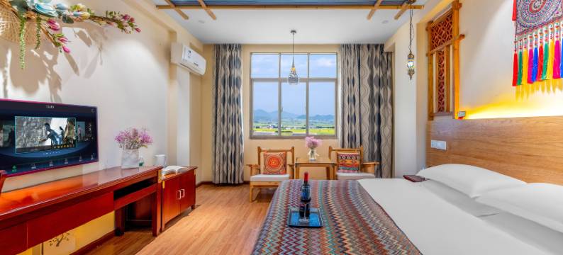 罗平县深港湾酒店图片