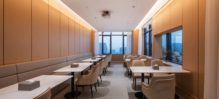 兰亭花园酒店(红谷滩万达广场卫东地铁站店)图片