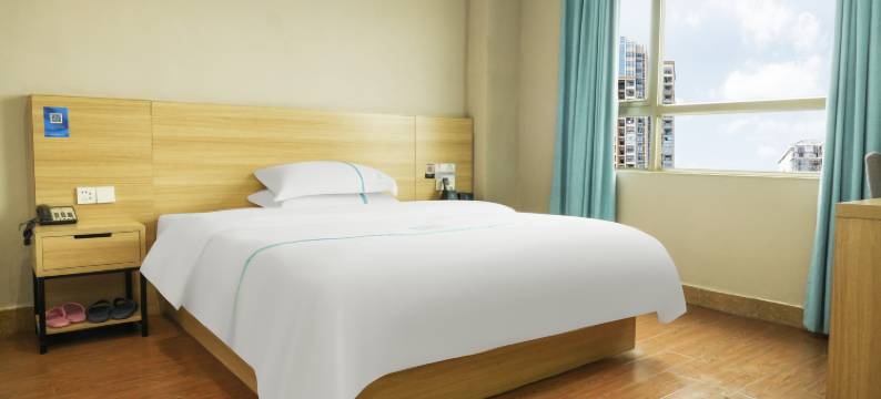 兰丽百合酒店(阳江东汇城店)图片