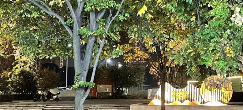 微爱电竞酒店(杭州电子科技大学高沙路地铁站店)图片