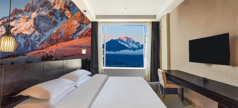 文汇雪山观景酒店图片
