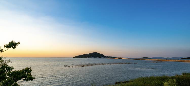 花筑·湖吟泊屿丨270°环山氧吧·北欧设计美宿(太湖西山景区店)图片