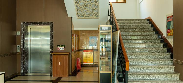 驿莱电竞酒店(乌海火车站店)图片