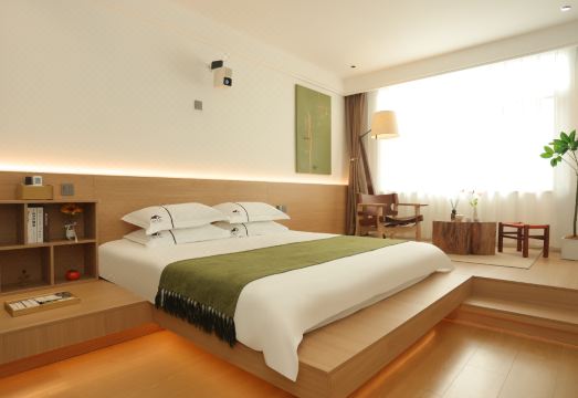 The Wind House外景图