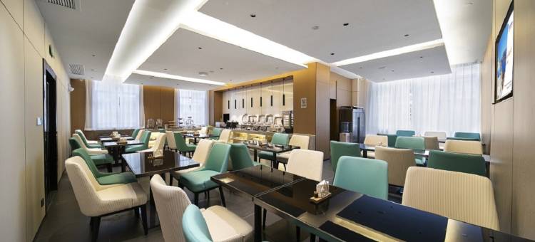 雅斯特酒店(南湖公园医科大学店)图片