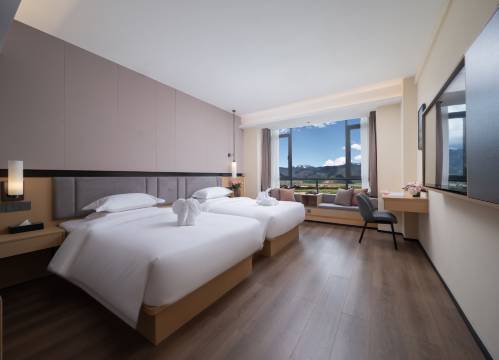 艺龙酒店(香格里拉独克宗古城高铁站店)图片