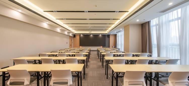 临港ATM云寓酒店(广州文冲地铁站店)图片