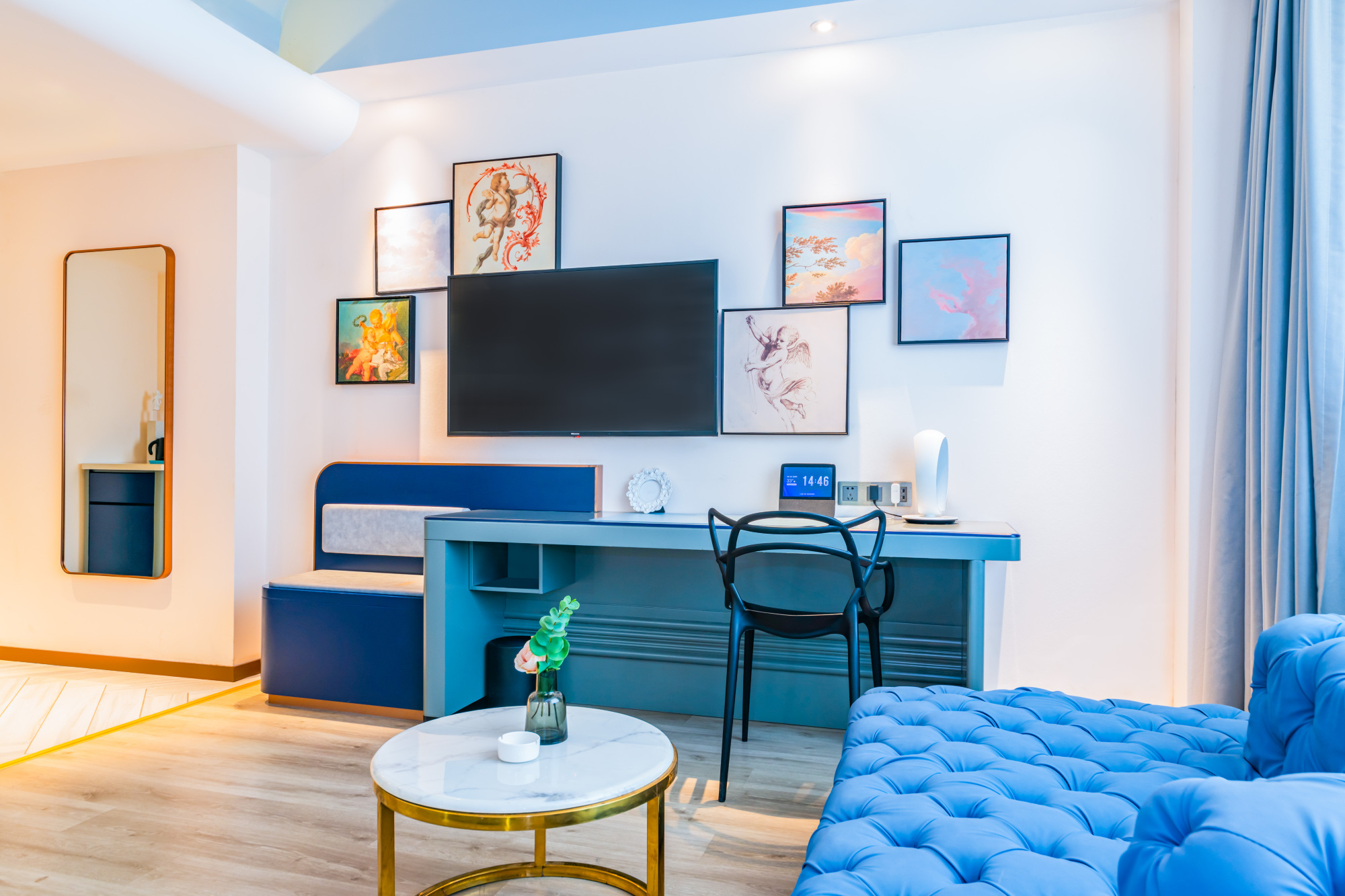 Lanou Hotel (Fuping Qianxilong Building Material Market) Over view