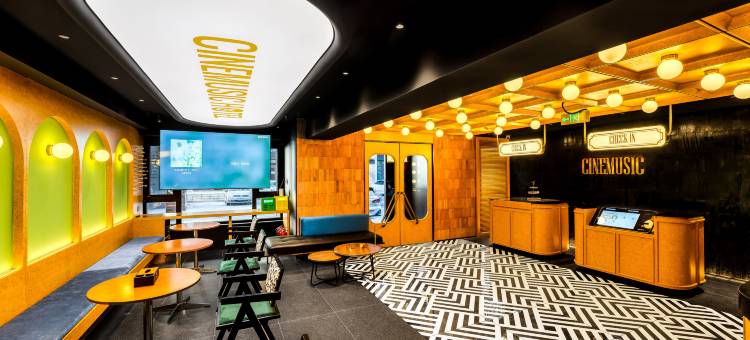 轻呈有戏酒店(哈尔滨西站哈西万达店)图片