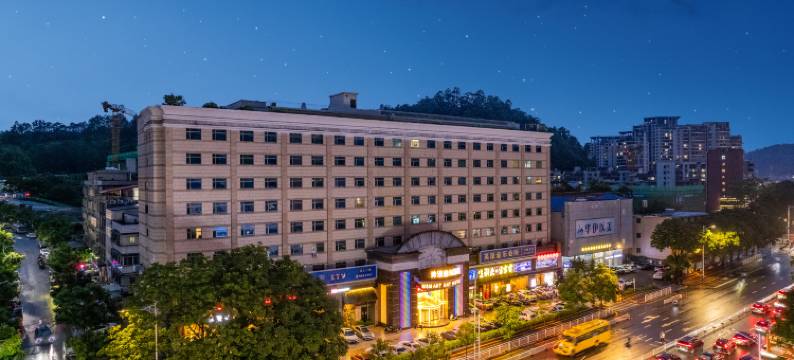 克拉恋人• 艺术酒店(惠州惠城西湖风景名胜区东站店)图片