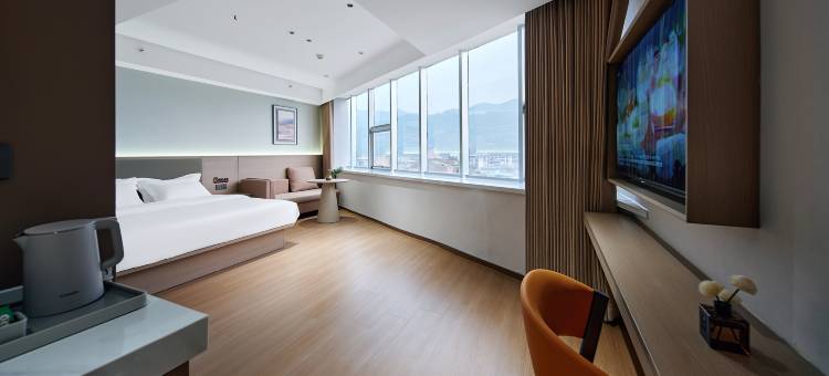 四季温泉酒店(三门峡陕州区店)图片