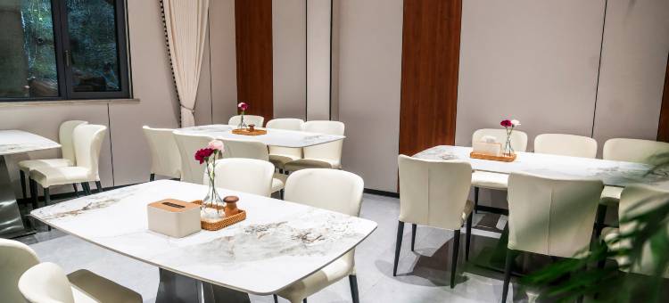 温汤玺满小院民宿图片