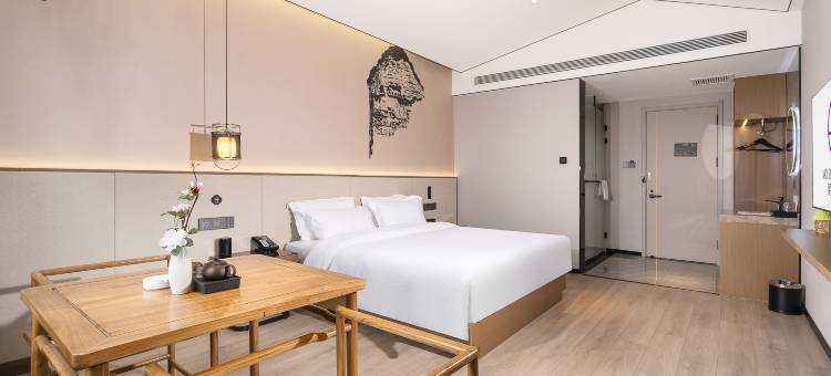 陌上轻居酒店(天水南站桥南建材城店)图片