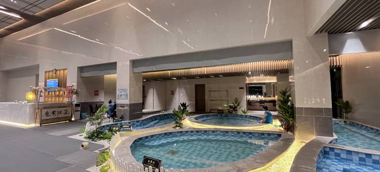 玉林市陆川温泉九龙山庄图片