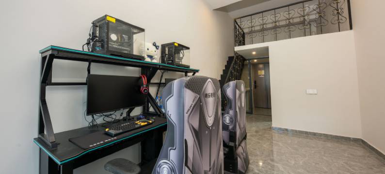 荟友电竞酒店(星城购物中心上屋地铁站店)图片