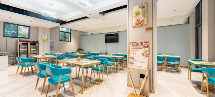 润酒店(盐城金鹰聚龙湖鹿鸣路店)图片