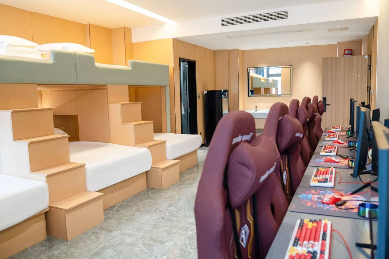 云端之竞 TS NUVENS 酒店(高安润达国际购物中心店)图片