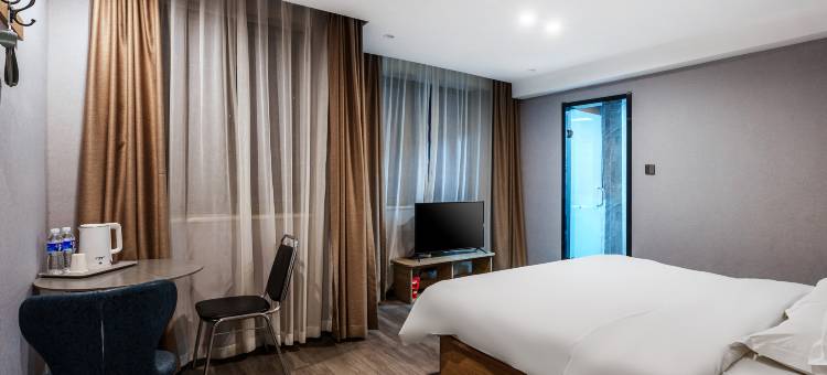 艺选酒店(济南大明湖站黄台环球家居店)图片