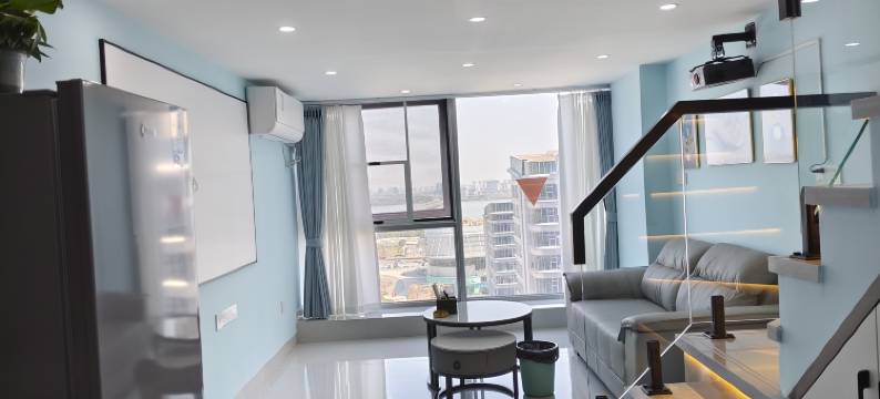 菲悦·轻奢loft影院公寓酒店(南昌瑶湖江西师范大学店)图片