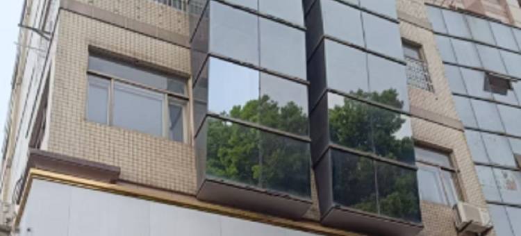 中宜轻奢云酒店(安庆市人民路步行街孝肃路店)图片