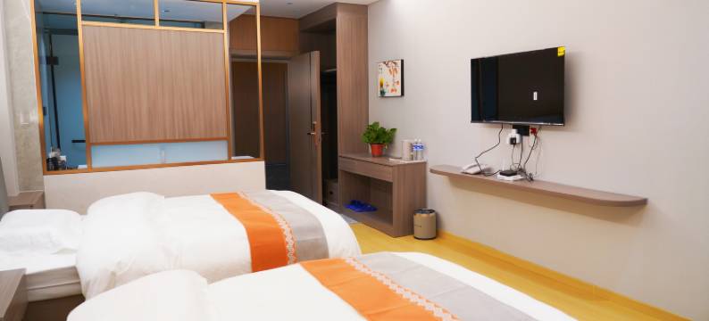 西吉隆城大酒店图片