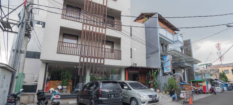 红多兹Plus酒店-近亚非3号(RedDoorz Plus near Asia Afrika 3)图片