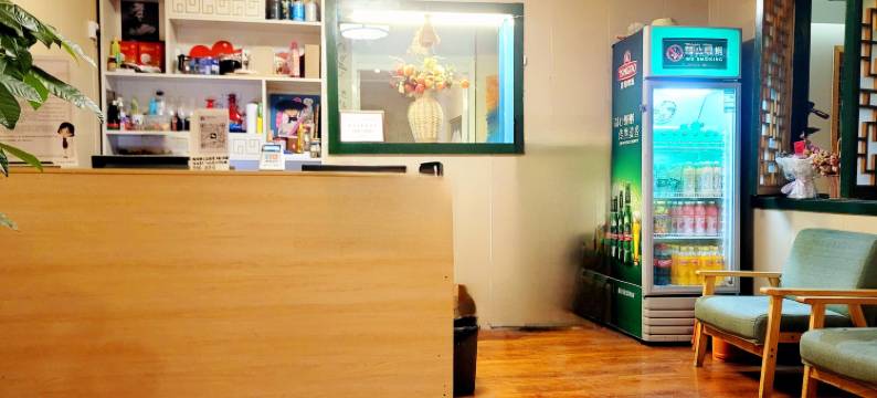 雁栖UMA青年旅舍(济南大明湖店)图片