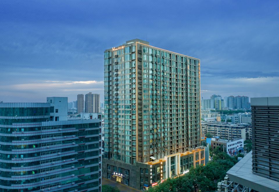 星程酒店(中原万达广场店)外景图