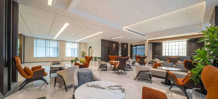 奎屯团结南街丽呈睿轩酒店图片