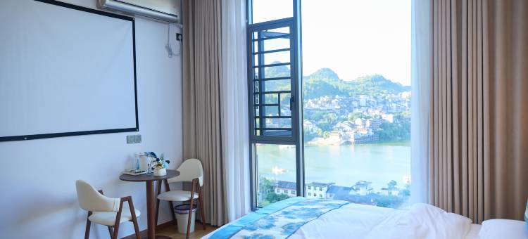 江畔芙蓉观景民宿图片