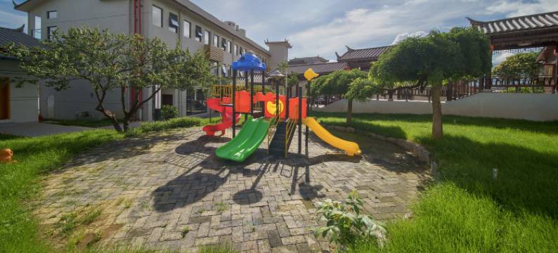 泸沽湖南岛VILLA度假酒店图片