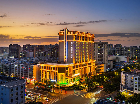 武威云鼎国际酒店(职业技术大学市博物馆店)