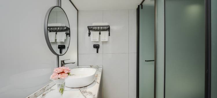 维佳酒店(南腊河星光夜市店)图片