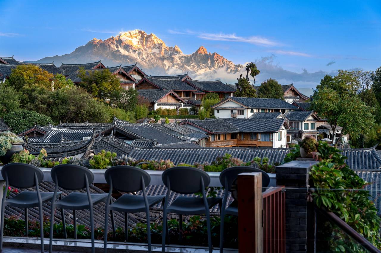 心宿雪山倾城全景度假会馆(丽江古城狮子山店)图片