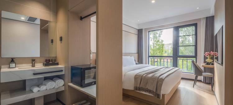 抚仙湖品悦酒店图片