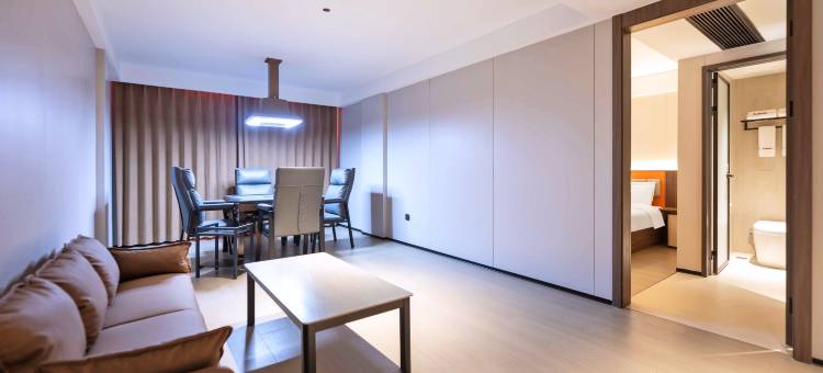 亚悦酒店(芦田工业园店)图片