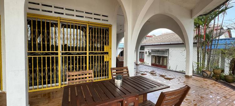 芙蓉舒适温暖之家-五房3卫(Spacious Comfort Stay in Seremban-5R3B)图片