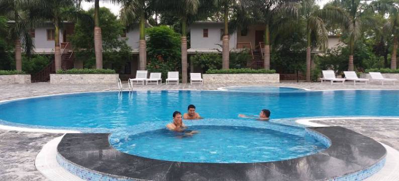 奇特旺天堂酒店(Chitwan Paradise Hotel)图片