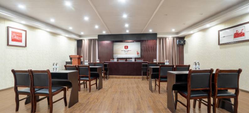 雷神电竞酒店(上饶横峰县政府店)图片