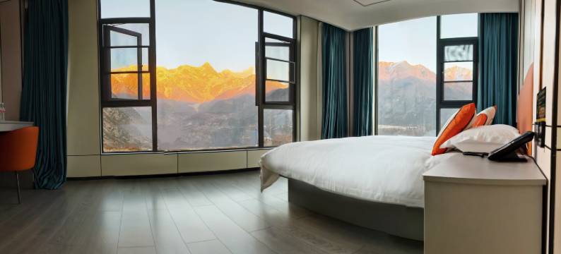 米林山遇拾光酒店图片