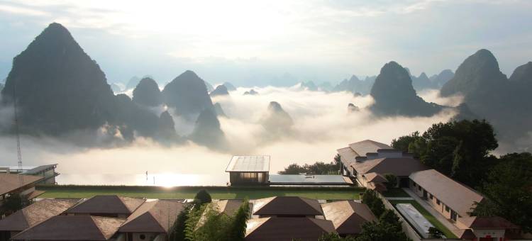 阳朔画山云舍图片