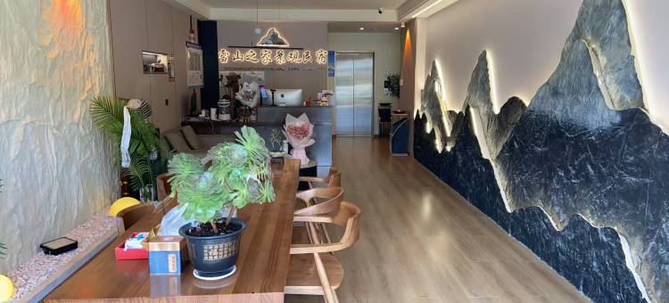 雪山之家·viewing日照金山·智能观景美宿(梅里雪山飞来寺店)图片