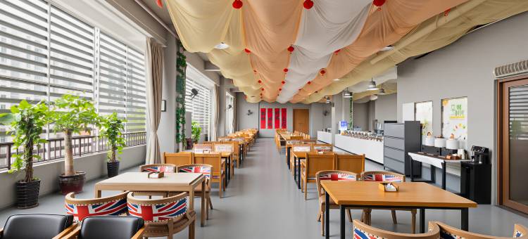 维也纳酒店(三亚湾店)图片
